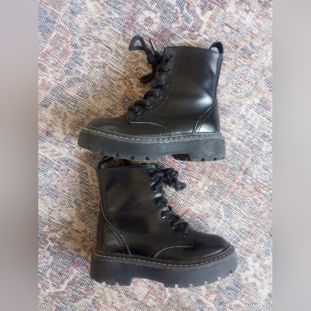 H&M toddler girls black combat boots- Size 9